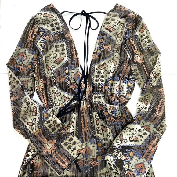 NWT Topshop Devore Plunge Neck Midi Dress - Picture 8 of 12